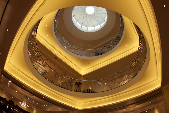 Fortnum & Mason (Up)